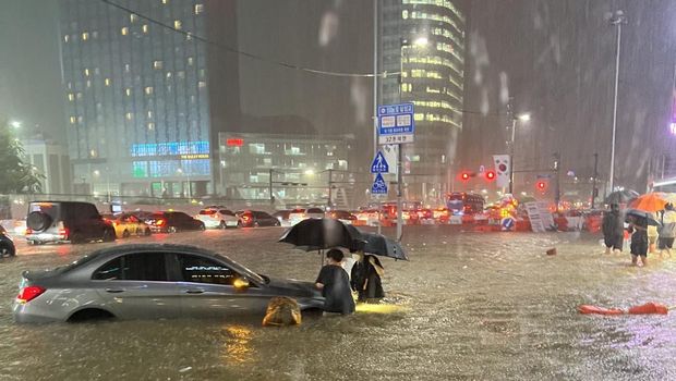 Banjir Maut di Korsel, Hujan Rekor Tewaskan 4 Orang